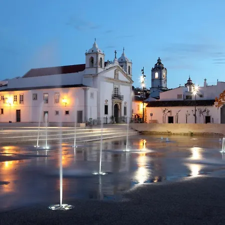 B20 - Sun And Pool 公寓 *