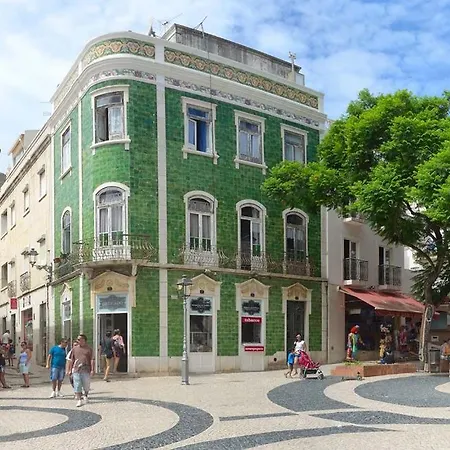 B20 - Sun And Pool Lagos