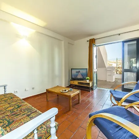 B20 - Sun 2 Bed * Lagos